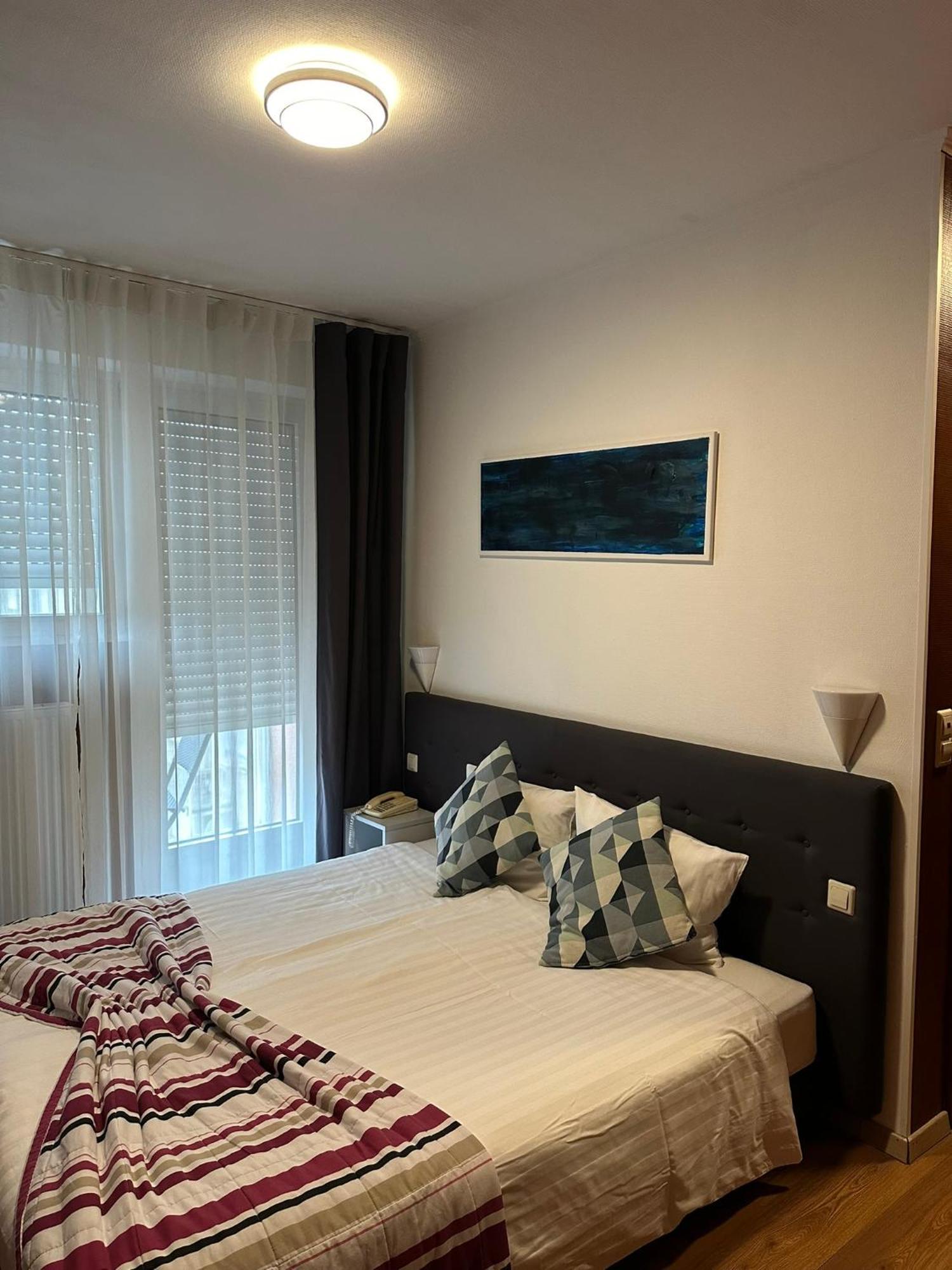 Yasha Hotel Luxembourg Bagian luar foto