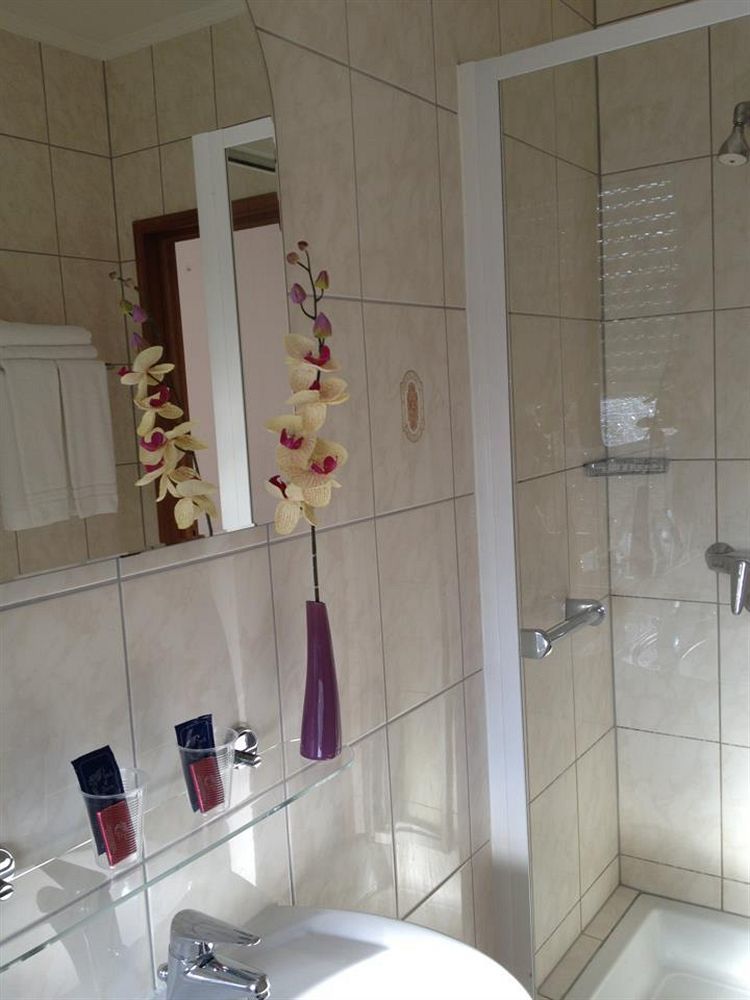 Yasha Hotel Luxembourg Bagian luar foto