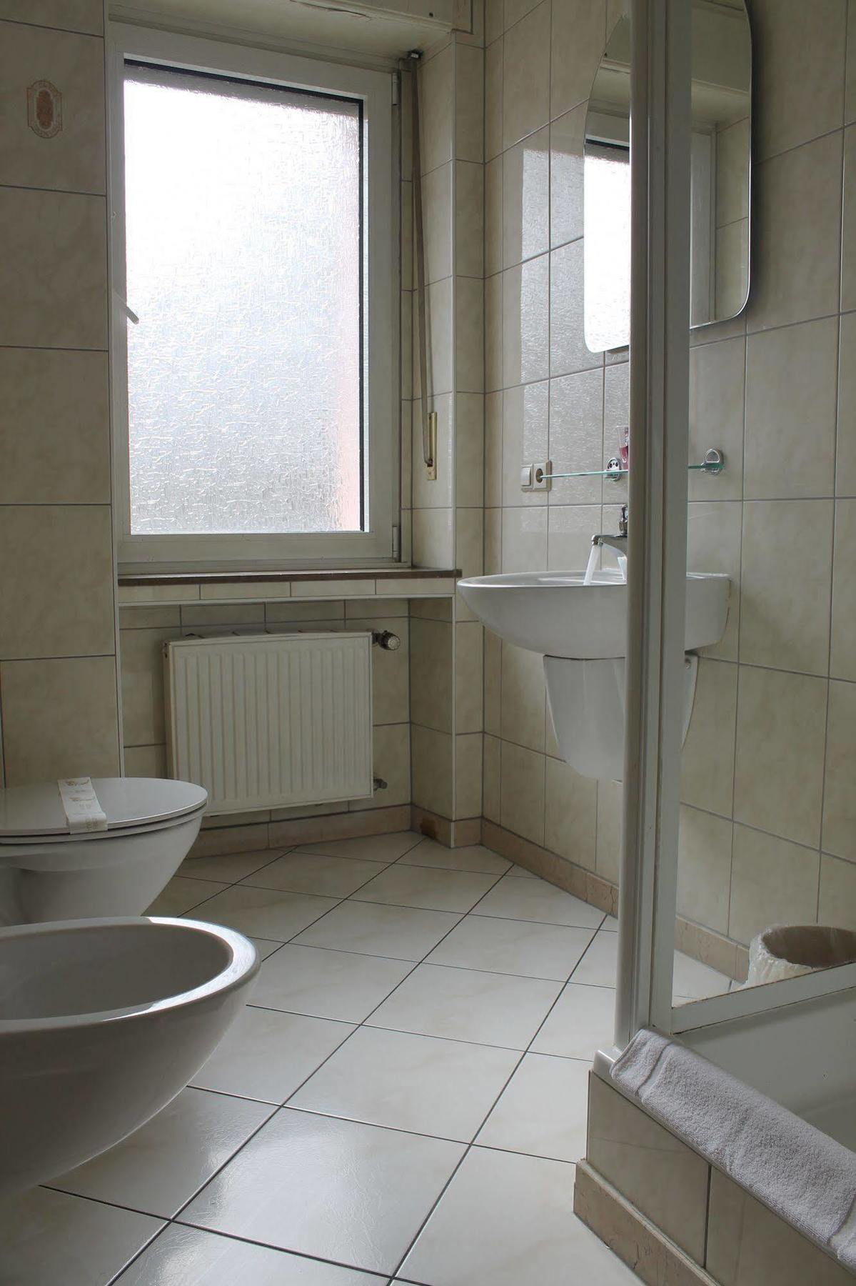 Yasha Hotel Luxembourg Bagian luar foto
