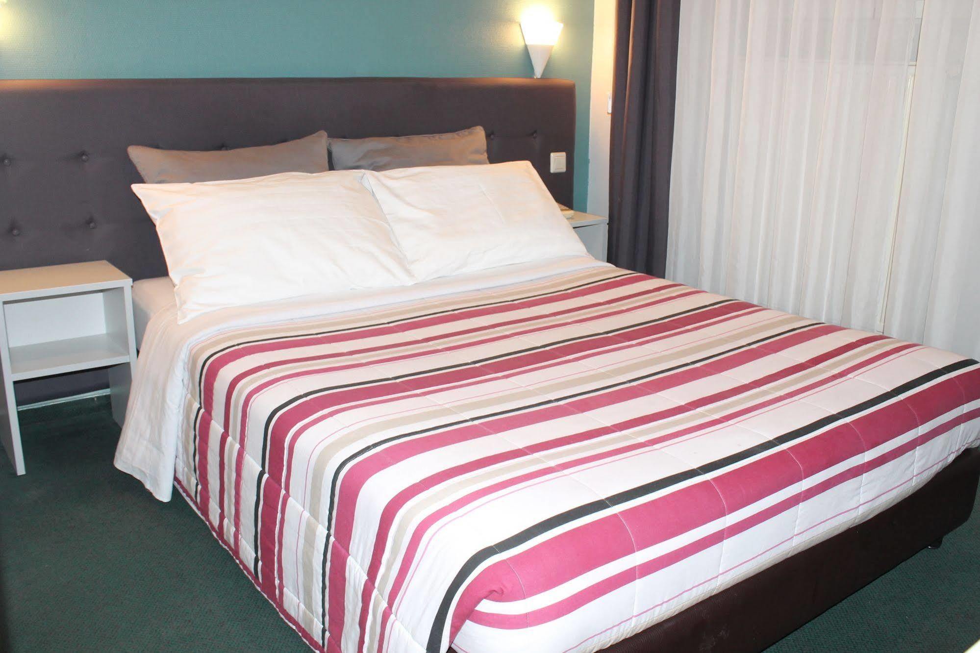 Yasha Hotel Luxembourg Bagian luar foto