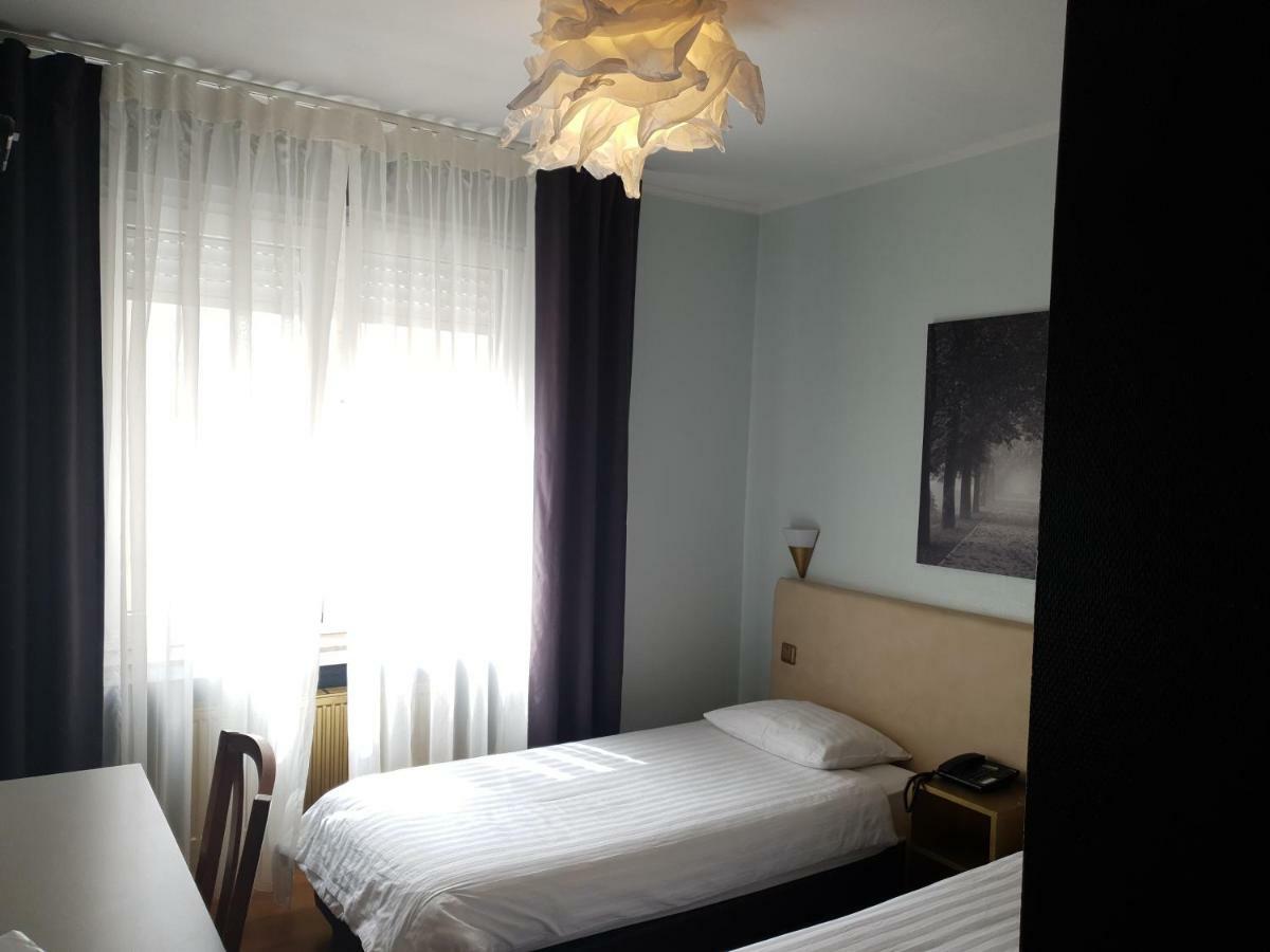 Yasha Hotel Luxembourg Bagian luar foto